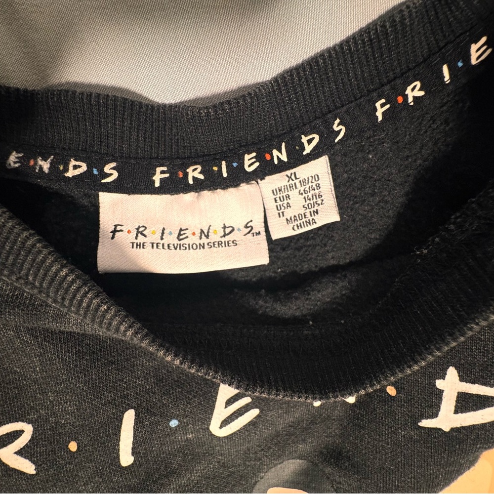 Friends TV Show Graphic Sweatshirt Black Oversized XL - Picture 6 of 8
